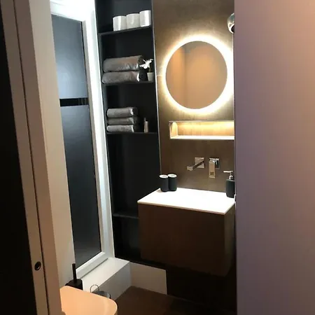 Exklusiver Seecontainer Tiny House Köln